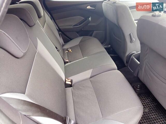 Черный Форд Фокус, объемом двигателя 1.6 л и пробегом 188 тыс. км за 8600 $, фото 50 на Automoto.ua