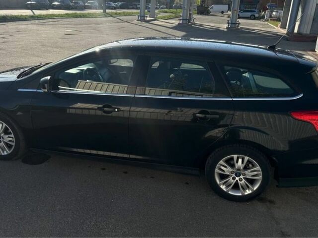 Черный Форд Фокус, объемом двигателя 2 л и пробегом 215 тыс. км за 7500 $, фото 5 на Automoto.ua