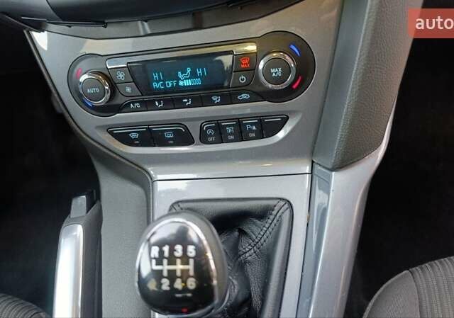 Чорний Форд Фокус, об'ємом двигуна 1.6 л та пробігом 232 тис. км за 8477 $, фото 38 на Automoto.ua