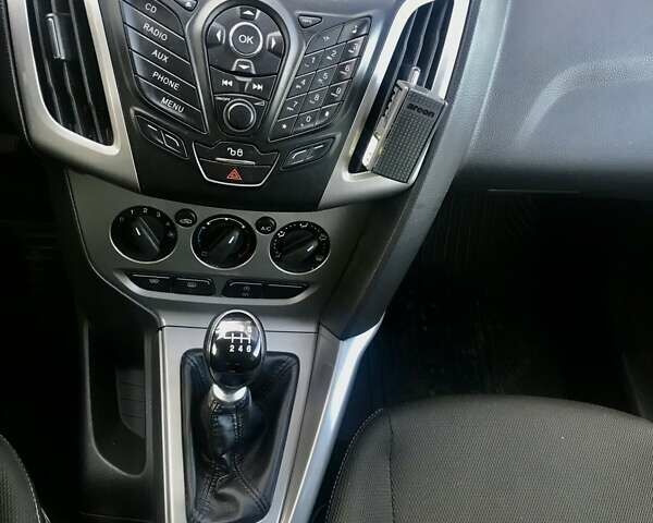 Чорний Форд Фокус, об'ємом двигуна 1.6 л та пробігом 282 тис. км за 6900 $, фото 21 на Automoto.ua