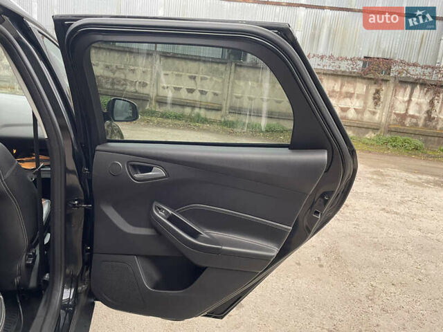 Черный Форд Фокус, объемом двигателя 1.6 л и пробегом 222 тыс. км за 8499 $, фото 31 на Automoto.ua