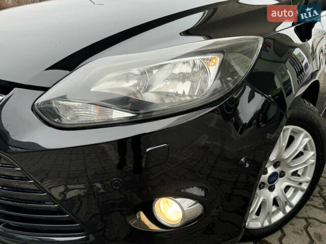 Черный Форд Фокус, объемом двигателя 1.6 л и пробегом 243 тыс. км за 8350 $, фото 25 на Automoto.ua