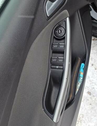 Чорний Форд Фокус, об'ємом двигуна 1.56 л та пробігом 250 тис. км за 7150 $, фото 11 на Automoto.ua