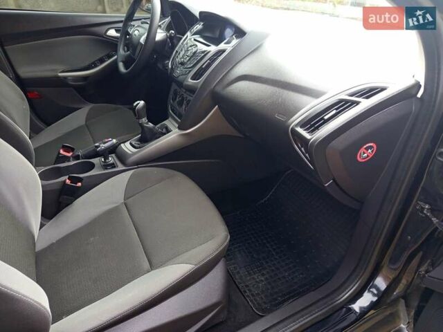 Черный Форд Фокус, объемом двигателя 1.6 л и пробегом 188 тыс. км за 8600 $, фото 51 на Automoto.ua