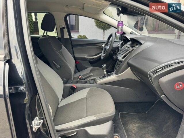 Чорний Форд Фокус, об'ємом двигуна 1.6 л та пробігом 225 тис. км за 6999 $, фото 42 на Automoto.ua