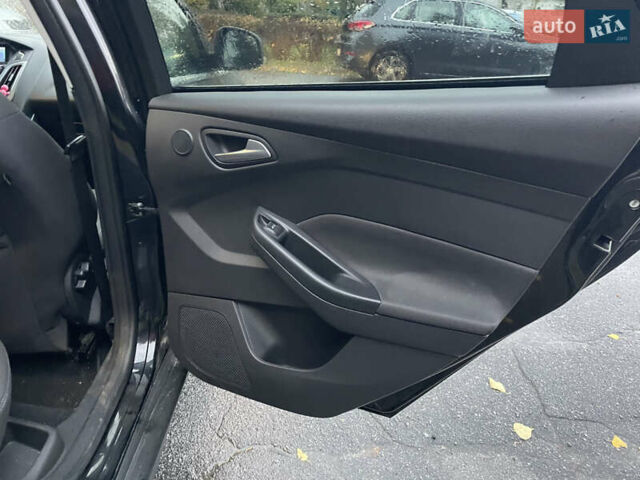 Черный Форд Фокус, объемом двигателя 1.6 л и пробегом 255 тыс. км за 8500 $, фото 32 на Automoto.ua