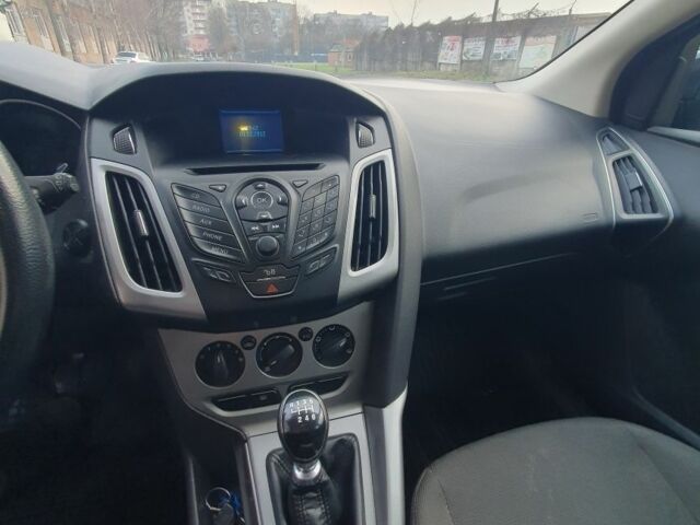 Черный Форд Фокус, объемом двигателя 1.6 л и пробегом 234 тыс. км за 6000 $, фото 9 на Automoto.ua