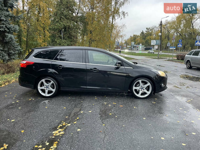 Черный Форд Фокус, объемом двигателя 1.6 л и пробегом 255 тыс. км за 8500 $, фото 4 на Automoto.ua