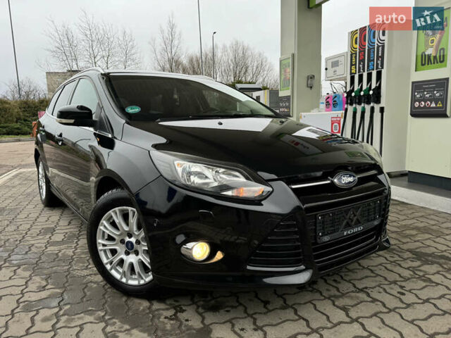Черный Форд Фокус, объемом двигателя 1.6 л и пробегом 243 тыс. км за 8350 $, фото 5 на Automoto.ua