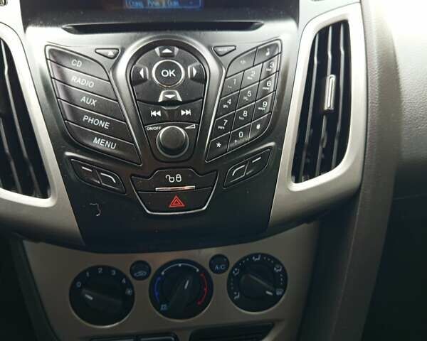 Черный Форд Фокус, объемом двигателя 1.6 л и пробегом 188 тыс. км за 8600 $, фото 46 на Automoto.ua