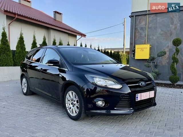 Черный Форд Фокус, объемом двигателя 1.6 л и пробегом 300 тыс. км за 7500 $, фото 1 на Automoto.ua