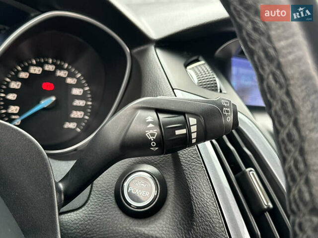 Черный Форд Фокус, объемом двигателя 1.6 л и пробегом 243 тыс. км за 8350 $, фото 76 на Automoto.ua