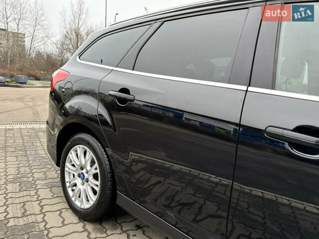 Черный Форд Фокус, объемом двигателя 1.6 л и пробегом 243 тыс. км за 8350 $, фото 16 на Automoto.ua