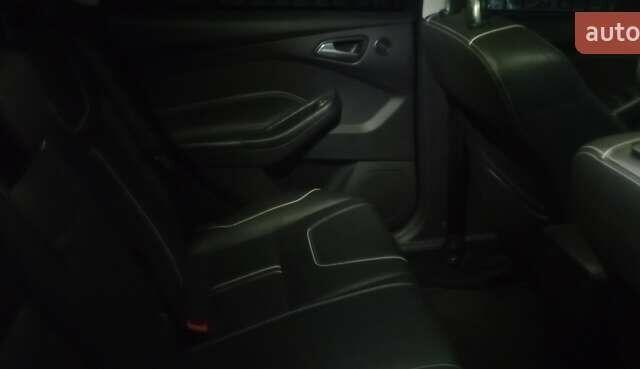 Черный Форд Фокус, объемом двигателя 1.6 л и пробегом 235 тыс. км за 8500 $, фото 9 на Automoto.ua