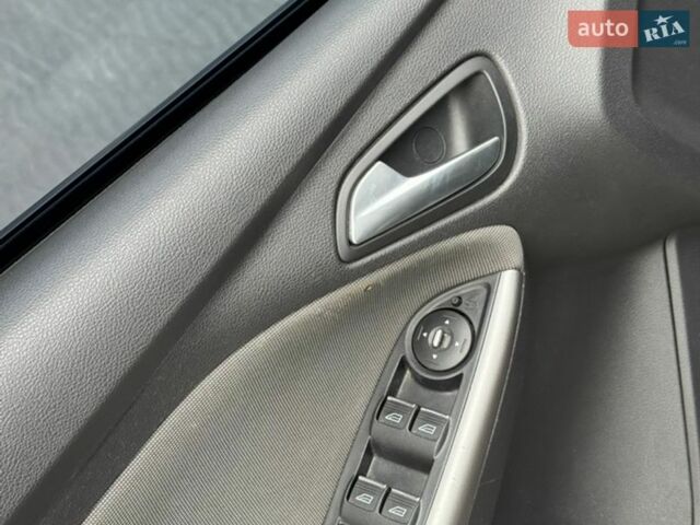 Чорний Форд Фокус, об'ємом двигуна 1.6 л та пробігом 225 тис. км за 6999 $, фото 22 на Automoto.ua