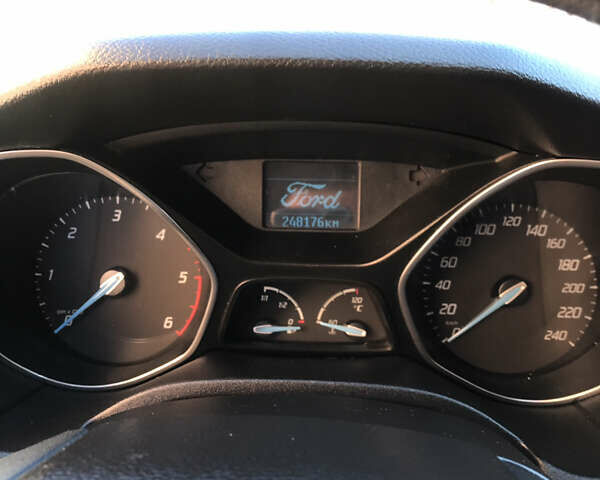 Черный Форд Фокус, объемом двигателя 1.6 л и пробегом 250 тыс. км за 6700 $, фото 1 на Automoto.ua