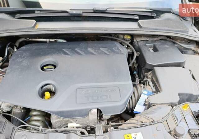 Чорний Форд Фокус, об'ємом двигуна 1.6 л та пробігом 232 тис. км за 8477 $, фото 59 на Automoto.ua