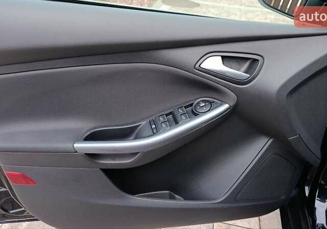 Чорний Форд Фокус, об'ємом двигуна 1.6 л та пробігом 232 тис. км за 8477 $, фото 46 на Automoto.ua