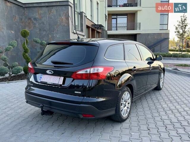 Черный Форд Фокус, объемом двигателя 1.6 л и пробегом 300 тыс. км за 7500 $, фото 3 на Automoto.ua