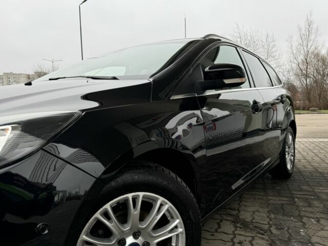 Черный Форд Фокус, объемом двигателя 1.6 л и пробегом 243 тыс. км за 8350 $, фото 8 на Automoto.ua