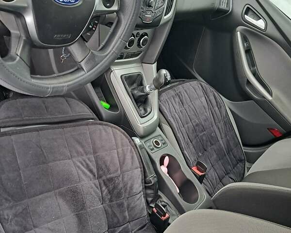 Чорний Форд Фокус, об'ємом двигуна 1.56 л та пробігом 237 тис. км за 7500 $, фото 16 на Automoto.ua