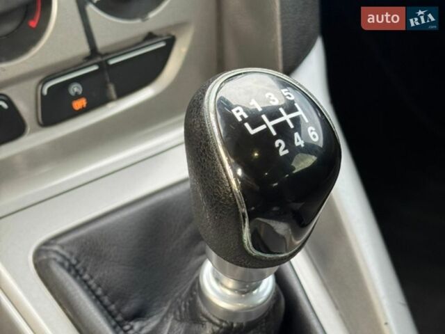 Чорний Форд Фокус, об'ємом двигуна 1.6 л та пробігом 225 тис. км за 6999 $, фото 33 на Automoto.ua