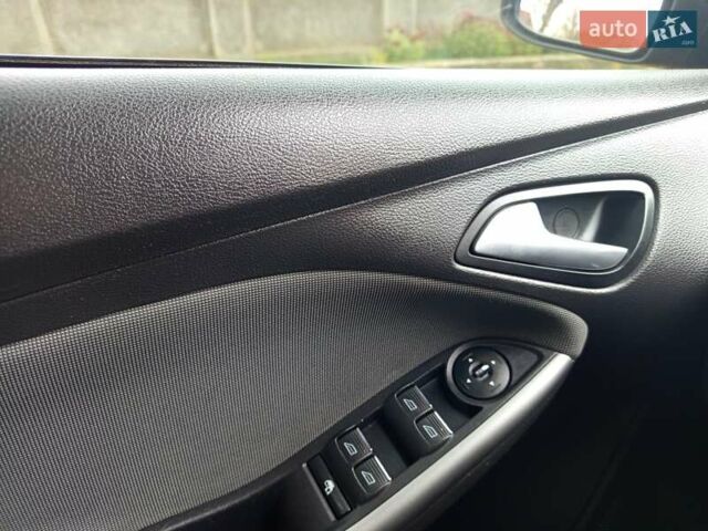 Черный Форд Фокус, объемом двигателя 1.6 л и пробегом 188 тыс. км за 8600 $, фото 55 на Automoto.ua