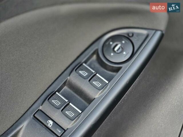 Чорний Форд Фокус, об'ємом двигуна 1.6 л та пробігом 220 тис. км за 6700 $, фото 34 на Automoto.ua