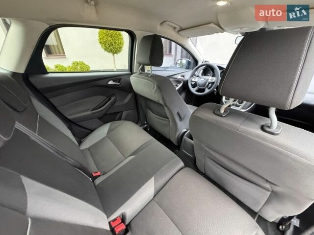 Чорний Форд Фокус, об'ємом двигуна 1.6 л та пробігом 225 тис. км за 6999 $, фото 44 на Automoto.ua