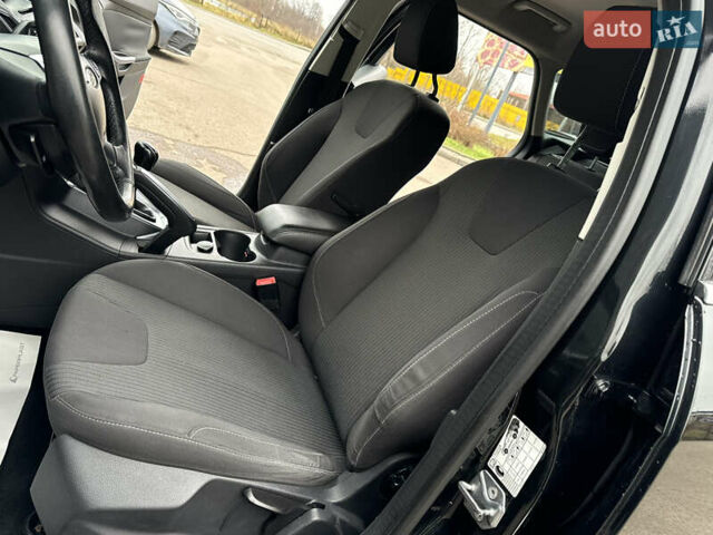 Черный Форд Фокус, объемом двигателя 1.6 л и пробегом 243 тыс. км за 8350 $, фото 66 на Automoto.ua