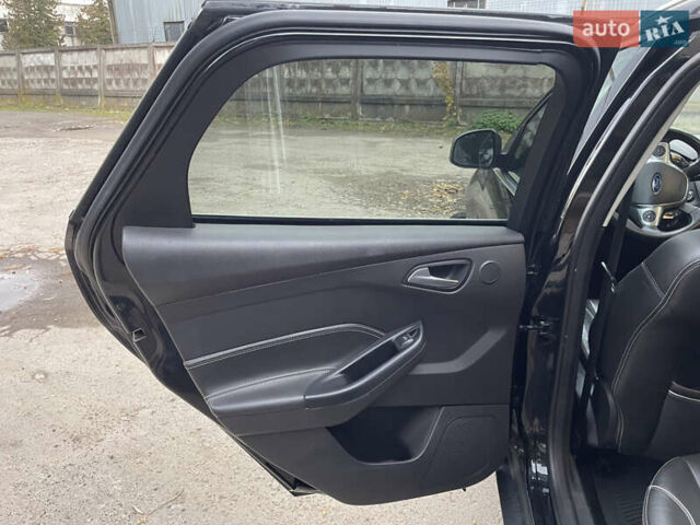 Черный Форд Фокус, объемом двигателя 1.6 л и пробегом 222 тыс. км за 8499 $, фото 30 на Automoto.ua