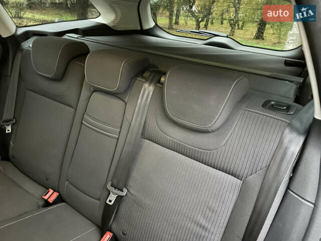 Чорний Форд Фокус, об'ємом двигуна 1.6 л та пробігом 255 тис. км за 8500 $, фото 30 на Automoto.ua