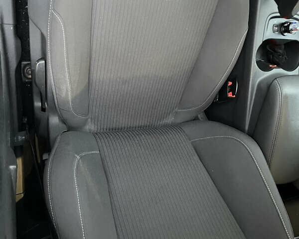 Черный Форд Фокус, объемом двигателя 1.6 л и пробегом 255 тыс. км за 8500 $, фото 16 на Automoto.ua