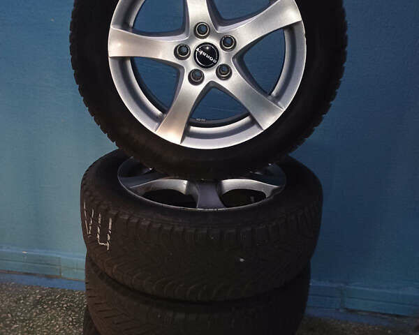 Черный Форд Фокус, объемом двигателя 1.6 л и пробегом 255 тыс. км за 8500 $, фото 1 на Automoto.ua