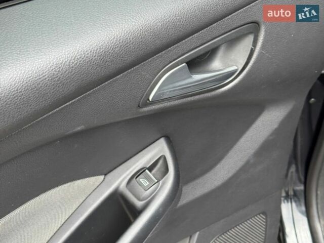 Чорний Форд Фокус, об'ємом двигуна 1.6 л та пробігом 225 тис. км за 6999 $, фото 50 на Automoto.ua