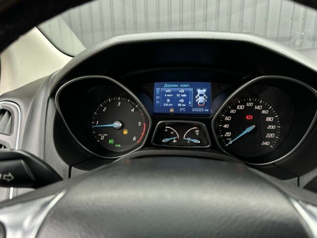 Черный Форд Фокус, объемом двигателя 1.6 л и пробегом 243 тыс. км за 8350 $, фото 13 на Automoto.ua