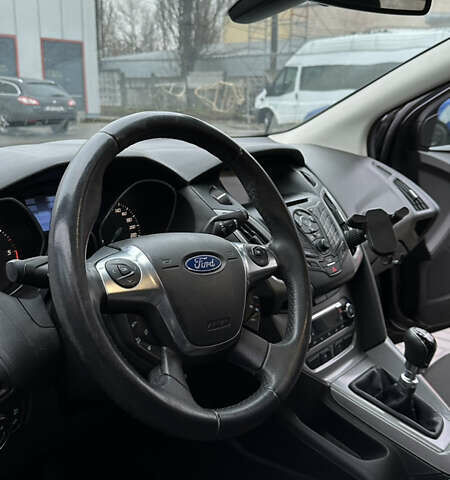 Черный Форд Фокус, объемом двигателя 1.56 л и пробегом 253 тыс. км за 7200 $, фото 12 на Automoto.ua