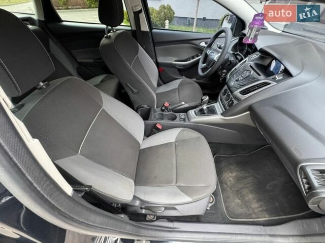 Чорний Форд Фокус, об'ємом двигуна 1.6 л та пробігом 225 тис. км за 6999 $, фото 39 на Automoto.ua