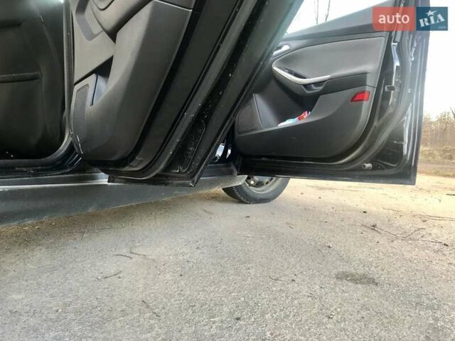Чорний Форд Фокус, об'ємом двигуна 1.6 л та пробігом 282 тис. км за 6900 $, фото 17 на Automoto.ua