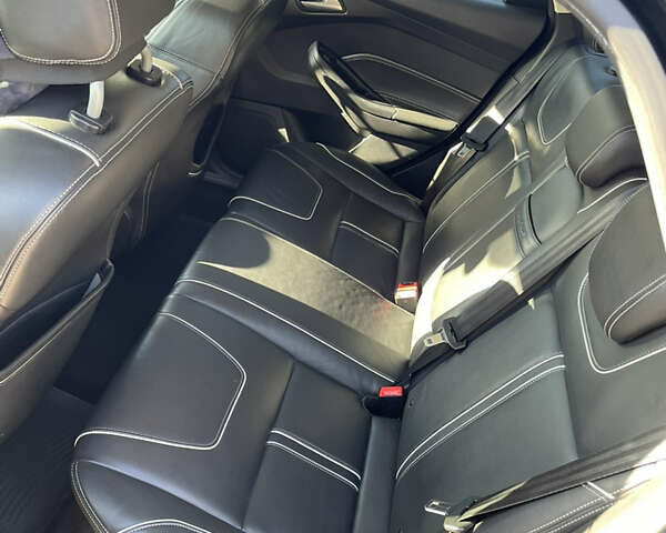 Черный Форд Фокус, объемом двигателя 1.6 л и пробегом 222 тыс. км за 8499 $, фото 17 на Automoto.ua