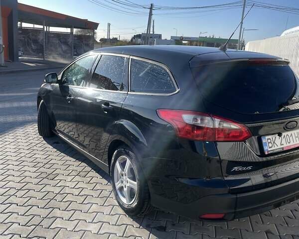 Черный Форд Фокус, объемом двигателя 1.6 л и пробегом 354 тыс. км за 6400 $, фото 5 на Automoto.ua