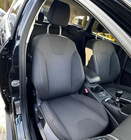 Черный Форд Фокус, объемом двигателя 1.6 л и пробегом 240 тыс. км за 7700 $, фото 44 на Automoto.ua