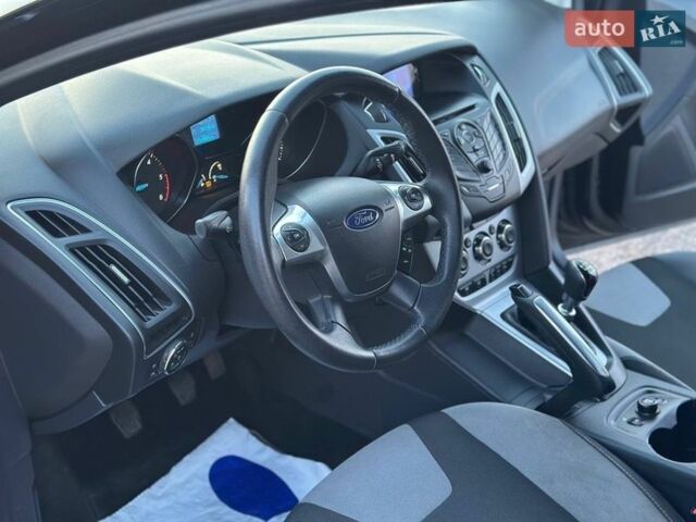 Чорний Форд Фокус, об'ємом двигуна 1.6 л та пробігом 232 тис. км за 7950 $, фото 12 на Automoto.ua