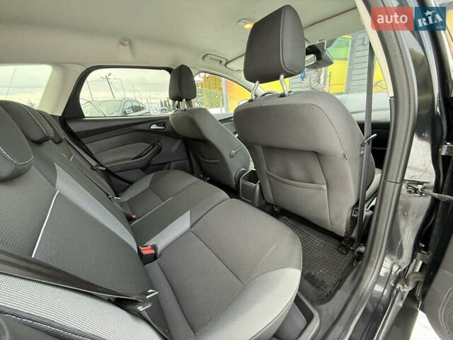 Чорний Форд Фокус, об'ємом двигуна 1.6 л та пробігом 207 тис. км за 7300 $, фото 4 на Automoto.ua