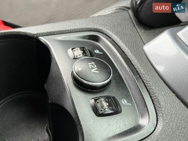 Чорний Форд Фокус, об'ємом двигуна 1.56 л та пробігом 243 тис. км за 6850 $, фото 38 на Automoto.ua