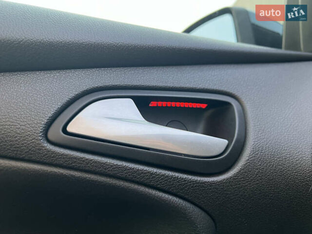 Черный Форд Фокус, объемом двигателя 2 л и пробегом 249 тыс. км за 7600 $, фото 38 на Automoto.ua