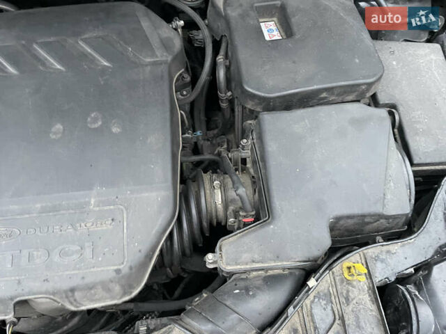 Чорний Форд Фокус, об'ємом двигуна 1.6 л та пробігом 255 тис. км за 8500 $, фото 40 на Automoto.ua