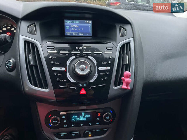 Черный Форд Фокус, объемом двигателя 1.6 л и пробегом 255 тыс. км за 8500 $, фото 23 на Automoto.ua