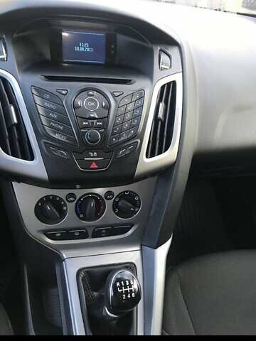 Чорний Форд Фокус, об'ємом двигуна 1.6 л та пробігом 282 тис. км за 6900 $, фото 28 на Automoto.ua