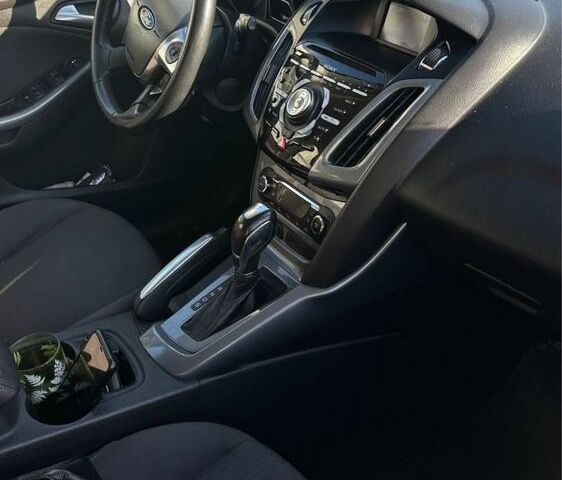 Черный Форд Фокус, объемом двигателя 2 л и пробегом 215 тыс. км за 7500 $, фото 4 на Automoto.ua